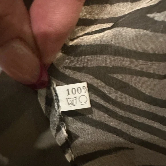 3 scarf bundle - Picture 2 of 14